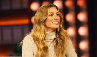 Salada tropical para o Natal: aprendi com Gisele Bündchen essa receita com rúcula e alcachofra e minha família amou.