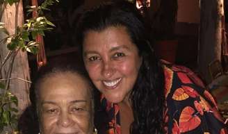 Morte da ialorixá Mãe Carmen, líder do Terreiro do Gantois, aos 98 anos abala Regina Casé: 'Meu coração dói'.