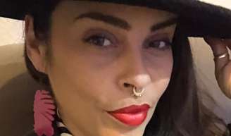 'Não diminui ninguém': há 24 anos, essa atriz brilhou na TV Globo em 'Malhação'; hoje festeja dinheiro doado em vaquinha para trabalhar como DJ.