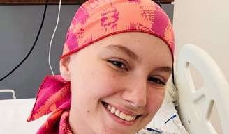 Como está Isabel Veloso hoje, 28 de dezembro de 2025, após 1 mês internada? Na UTI há 24 dias, influencer segue sedada: 'Até se recuperar, conseguir respirar sozinha'.