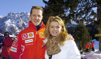 ‘Ele está vivo...': esposa de Schumacher faz forte desabafo no dia em que a tragédia com o piloto completa 12 anos.