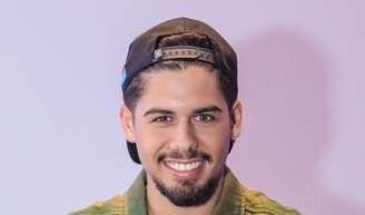 Zé Felipe toma atitude radical após duas separações em 2025, 'melhor ano' de sua vida e web reage: 'Ninguém pode julgar'.