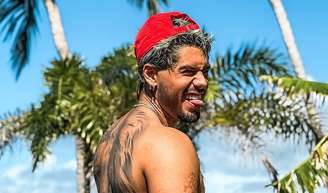 Zé Felipe manda recado 'curto e grosso' em 1º Réveillon separado de Ana Castela e diz 'odiar mentira'.