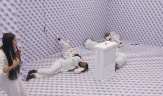 Quarto Branco do 'BBB 26': o que acontece no corpo humano depois de 80 horas sem banho? Higiene limitada pode trazer infecções por fungos, micoses e foliculite, diz médico.