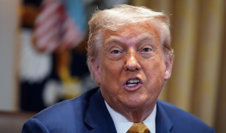 ‘Queria ser amado, não é': famoso psicanalista faz análise de Donald Trump e expõe risco real de ver o presidente dos EUA como 'louco ou cruel'.