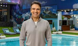 Globo dá chamada em Tadeu Schmidt e faz cobrança após saída de Pedro do 'BBB 26' em acusação de importunação sexual.