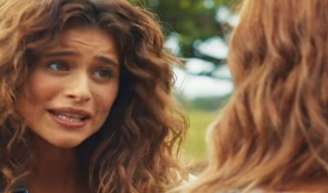 Agrado sofre com verdade revelada por Janete.