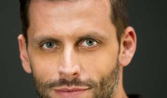 Henri Castelli, fora do 'BBB 26', revela indenização após fraturar mandíbula em agressão há 5 anos.