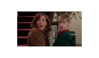 Caroline O'Hara, atriz de 'Esqueceram de Mim' escondeu diagnóstico assintomático de amigos.