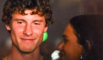 Bruna Marquezine recebe Shawn Mendes em sua cobertura de luxo em área nobre do Rio, diz jornal.