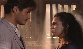 Giuliana e Matteo devem estar mais perto da verdade sobre o paradeiro de Juanito em 'Terra Nostra'.