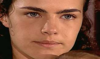 Giuliana (Ana Paula Arósio) vai reencontrar Juanito vivo no final de 'Terra Nostra'.