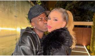 Virgínia mostrou o presente que ganhou de Vini Jr e agitou a web.