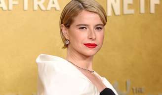 Perfume diferente inspirado em Jessie Buckley: entenda inspiração da atriz indicada ao Oscar 2026 para fragrância bizarra da Hermetic Parfum.