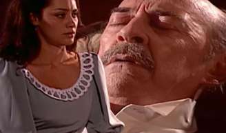 Paola (Maria Fernanda Cândido) vai ajudar Francesco (Raul Cortez) a sair da crise em 'Terra Nostra'.