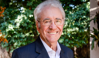 Juca de Oliveira, o Dr. Albieri de 'O Clone', está internado em UTI aos 91 anos; saiba estado de saúde atualizado do ator.