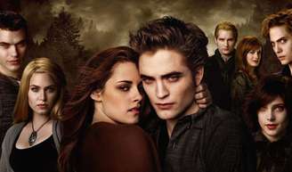 'Crepúsculo' volta aos cinemas 18 anos após o lançamento: respire fundo antes de ver como estão 17 atores do elenco hoje.
