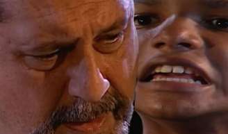 d tem encontro emocinante com José Alceu e descobre que é pai do garoto em 'Terra Nostra'.