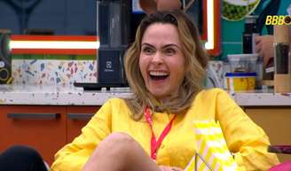 Ana Paula Renault é colocada no Monstro por Solange Couto e planeja vingança contra a atriz: 'De madrugada'.