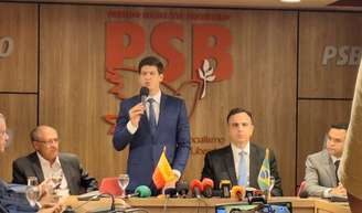 Senador Rodrigo Pacheco se filia ao PSB