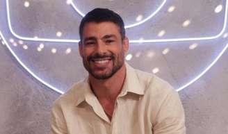 Nem Grazi Massafera, nem Nina: Cauã Reymond revelou primeiro amor na infância aos 7 anos. 'A gente ficava se paquerando no recreio, mas não sabia direito como me comunicar, e ela também não'.