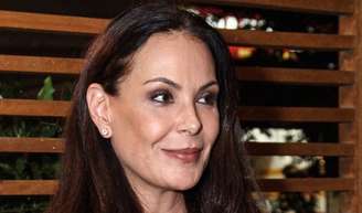 Nem reality-show, nem programa feminino: o projeto de Carolina Ferraz à Record após deixar o 'Domingo Espetacular'.