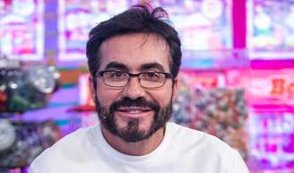 Padre Fábio de Melo na Justiça: religioso processa aéreas e pede indenização por voo adiado no Natal.