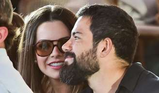 Sandy levou o namorado, o médico Pedro Andrade, ao show de Chitãozinho & Xororó.