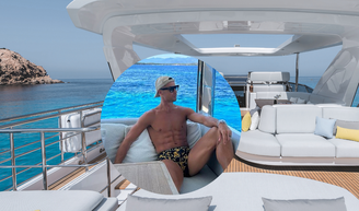 Luxo em alto-mar! Iate de Cristiano Ronaldo impressiona com jacuzzi, academia e estrutura de mansão flutuante; conheça o Azimut de R$ 55 milhões.