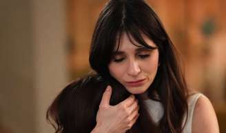 Karsu ganha forte apoio da irmã, Irmak, após grave decepção com Atilla na novela 'Coração de Mãe' no capítulo de quarta-feira 15 de abril de 2026.