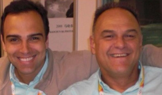 'Meu maior ídolo': Tadeu Schmidt se despede de Oscar Schmidt com homenagem emocionante após morte do irmão.