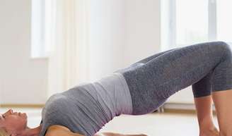 Pilates para a terceira idade: cinco exercícios de baixo impacto para trabalhar a força e a mobilidade, perfeitos para maiores de 60 anos.