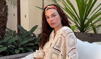 Isis Valverde e Marcus Buaiz ostentam luxo em viagem para a Bahia e se hospedam em mansão 'pé na areia' gigantesca. Veja fotos!.