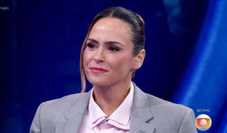 Ana Paula Renault apostou em um look cheio de estilo para participar do 'Domingão com Huck'.