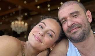 Paolla Oliveira manda recado para Diogo Nogueira 4 meses após separação e web reage. 'Amor de alma'.