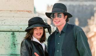 Ex-mulher de Michael Jackson, Lisa Marie Presley revelou detalhe inesperado sobre vida íntima do cantor em livro: 'Estava apavorada'.