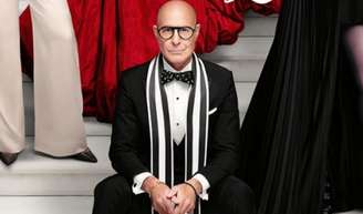 'Não queria me sentir velho': Stanley Tucci, de 'O Diabo Veste Prada', quase terminou relação por diferença de 20 anos de idade com a atual esposa.