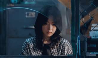 Assistimos a 'Gold Land' e aqui vão 5 motivos de que este k-drama com Park Bo-young é obrigatório para os fãs do gênero.