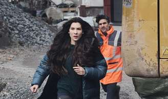 Tem apenas seis episódios, está disponível na Netflix e é uma das melhores minisséries de suspense dos últimos anos.