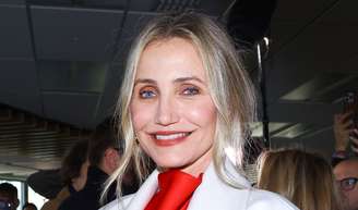 Aos 53 anos, Cameron Diaz revela nascimento de 3º filho com astro do rock; bebê tem nome pouco comum com significado impressionante.