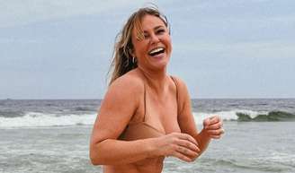 Paolla Oliveira faz topless em fotos ousadas, deixa tatuagens raras à mostra e web tem melhor reação. 'Precisa nem...'.