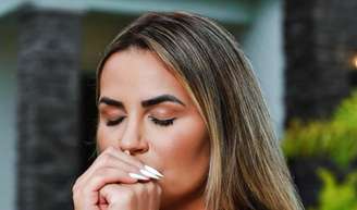 Prisão de Deolane Bezerra fez irmã da influencer reagir na web: ' Prisão não pode ser instrumento de pressão, marketing ou vingança social'.