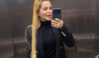 A bolsa Hermés ostentada por Deolane Bezerra antes da prisão: acessório de luxo pode custar até R$ 380 mil.