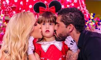 Padre que esteve em festa com Zé Felipe e Virgínia Fonseca revela bastidores inéditos do que aconteceu entre o ex-casal: 'O que eu percebi é...'.