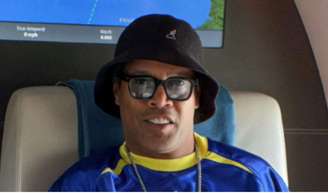 Ronaldinho Gaucho participou de evento polêmico que houve acusação de agressão a crianças.