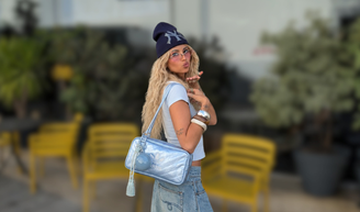 Os novos tênis da Adidas na cor 'aquamarine' superaram os Samba em tudo: são mais bonitos, feitos de couro e trazem aquele design retrô que fica perfeito com jorts ou vestido.