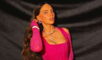Belinda na Copa do Mundo 2026: cantora brilhou na abertura da Copa 2026 com jeans Levi's e mais de 80 mil cristais Swarovski,.