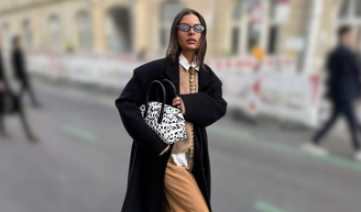 Parecem sapatilhas de balé, mas são Converse: esse novo tênis na cor 'canjica com amendoim' é ideal para mulheres elegantes combinarem com calça cotelê no inverno.