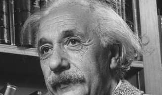 Frase de Albert Einstein: 'Nada beneficiará tanto a saúde humana e aumentará as chances de sobrevivência da vida na Terra quanto a evolução para uma dieta vegetariana'.