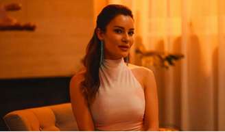 Que novela vai substituir 'Coração de Mãe'? Boicotada por 2x na Record, trama ganha nova chance; sucesso com Karsu, Hande e Reha sai em breve do ar.